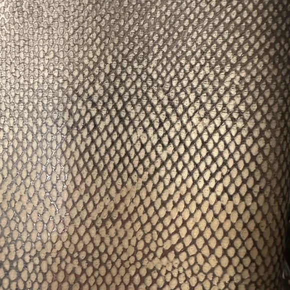 Slim Calvin Klein silver snake print clutch - Picture 4 of 13